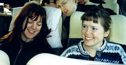 Alpg&auml;ngets tv&aring; kvinnliga huvudakt&ouml;rer Jenny och Linda uppladdade och i tidig h&ouml;gform.